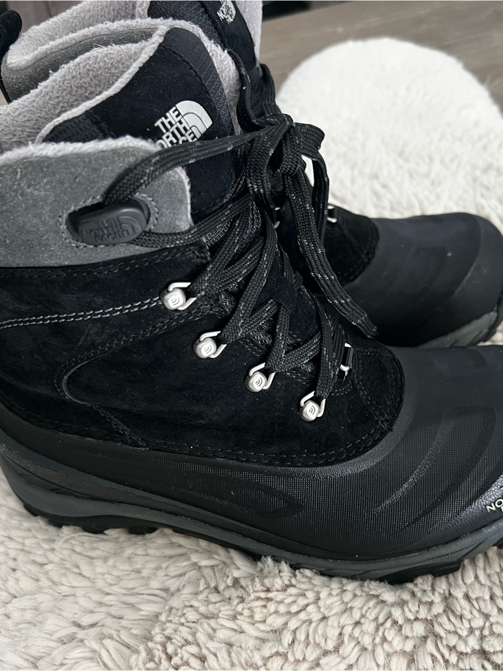 The North Face Black & Gray Waterproof Chilkat lll